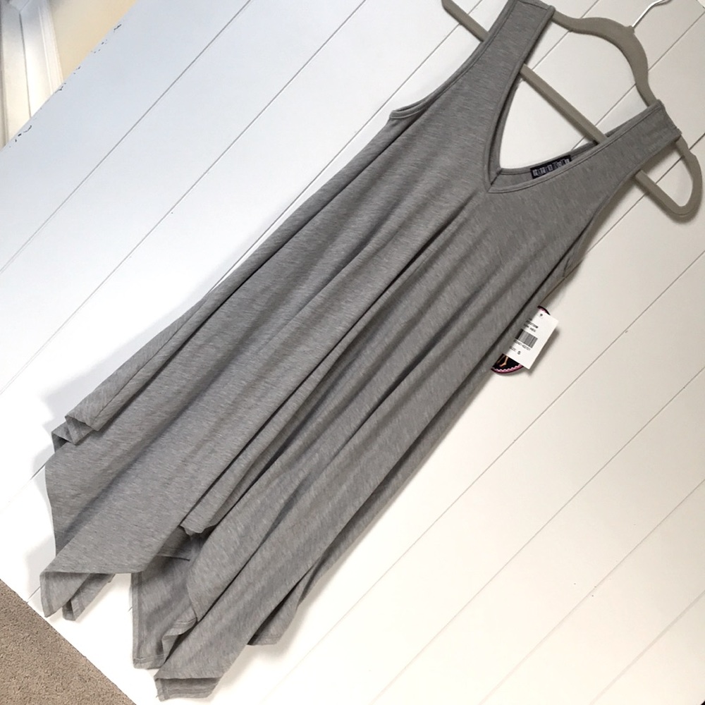 Paperdoll sleeveless dress